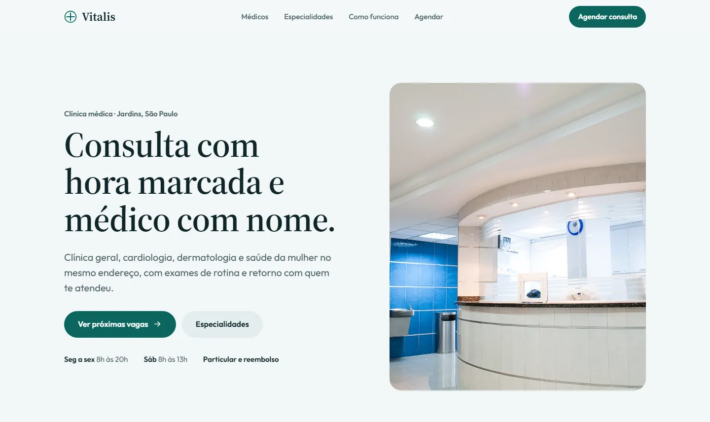 Página inicial da Vitalis Clínica no computador